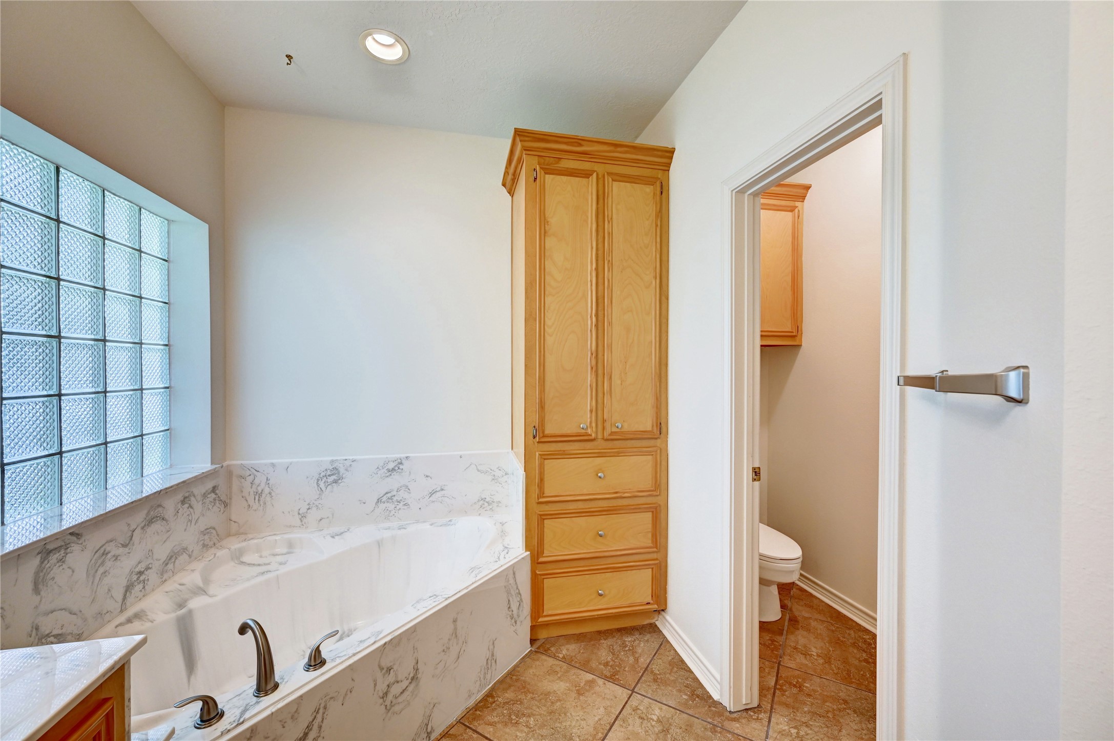 12959 N Puffin Lane , Willis, TX, 77318 | 78649392 | Realty Texas LLC