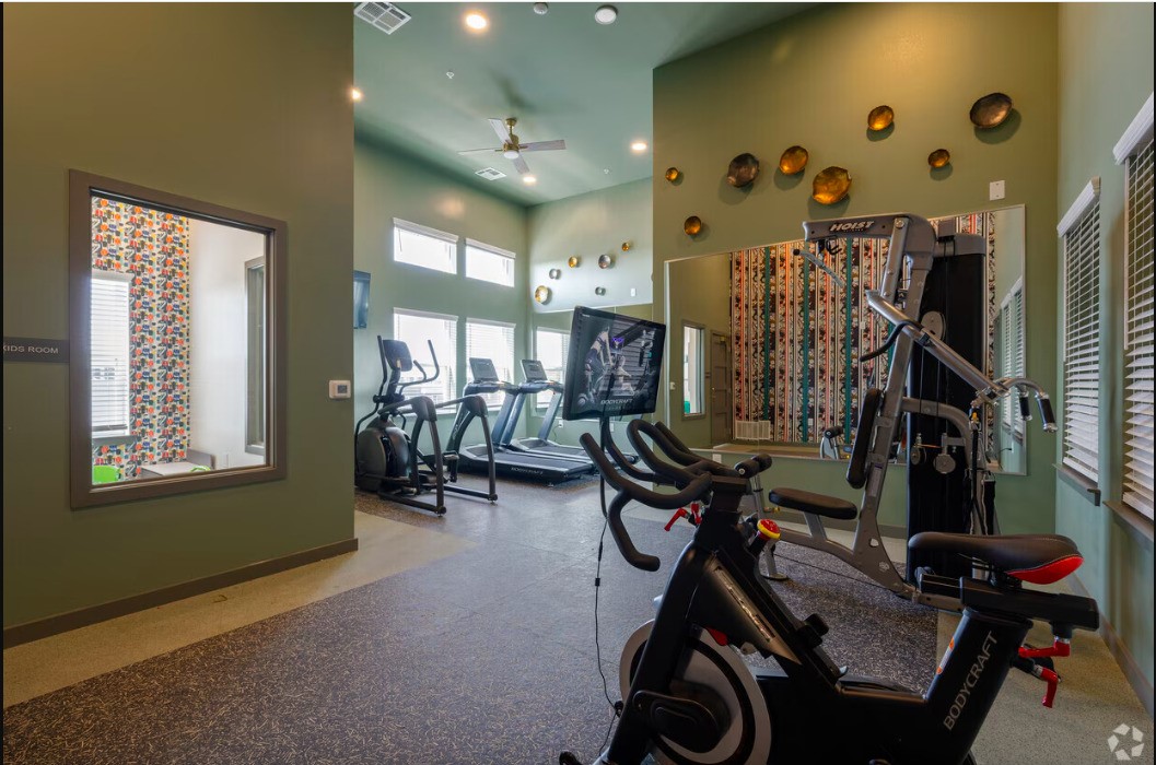 1200 W W Koenig Ln, Austin, TX, 78756 | 83639476 | Realty Texas LLC