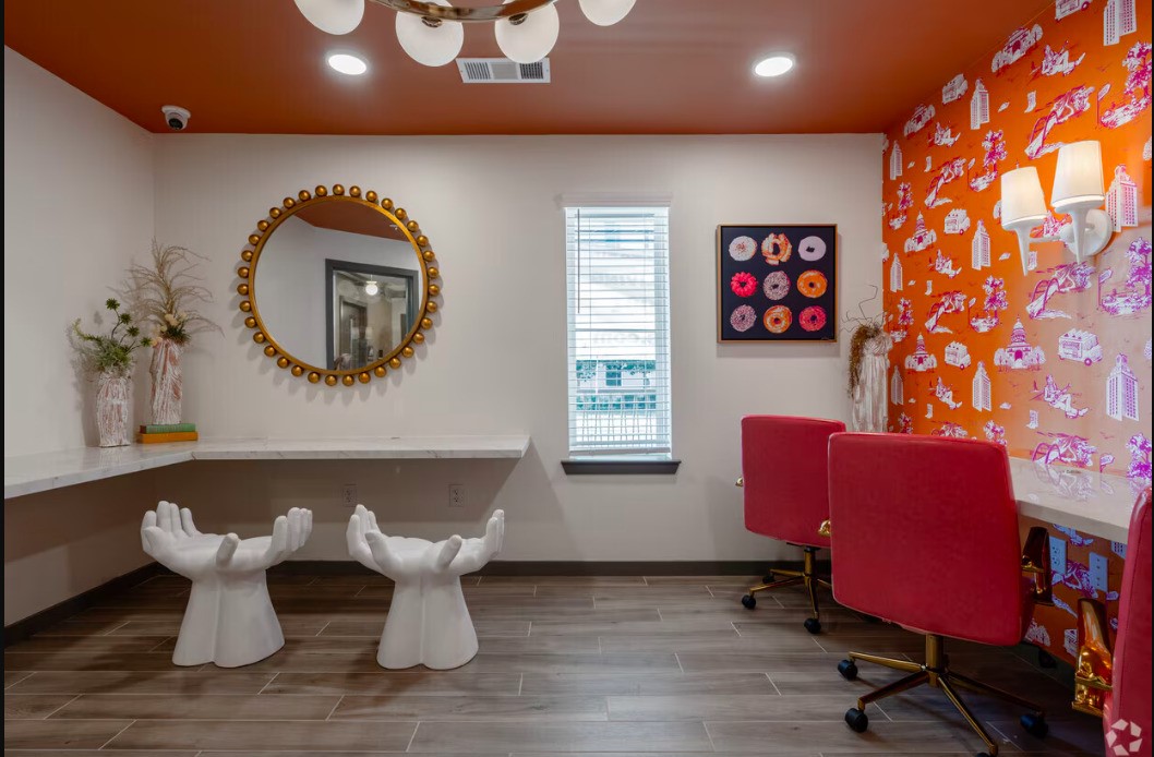 1200 W W Koenig Ln, Austin, TX, 78756 | 83639476 | Realty Texas LLC