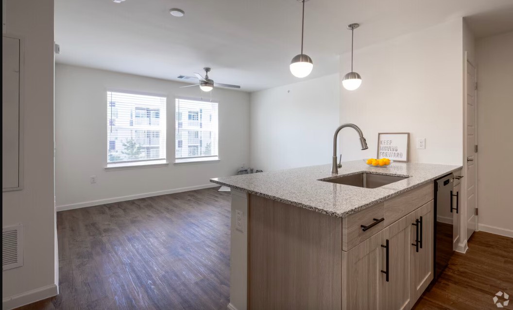 1200 W W Koenig Ln, Austin, TX, 78756 | 83639476 | Realty Texas LLC