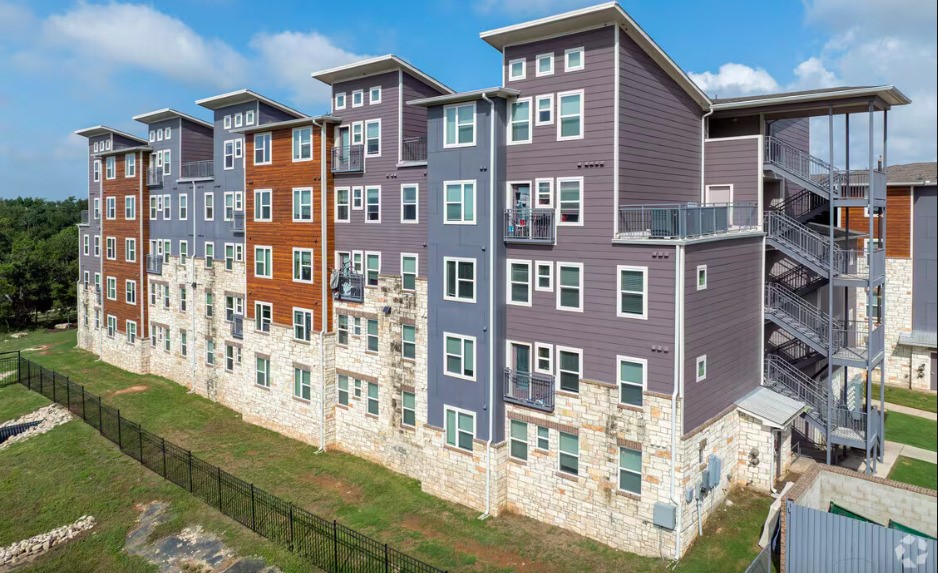 2401 E Oltorf St, Austin, TX, 78741 | 27709097 | Realty Texas LLC
