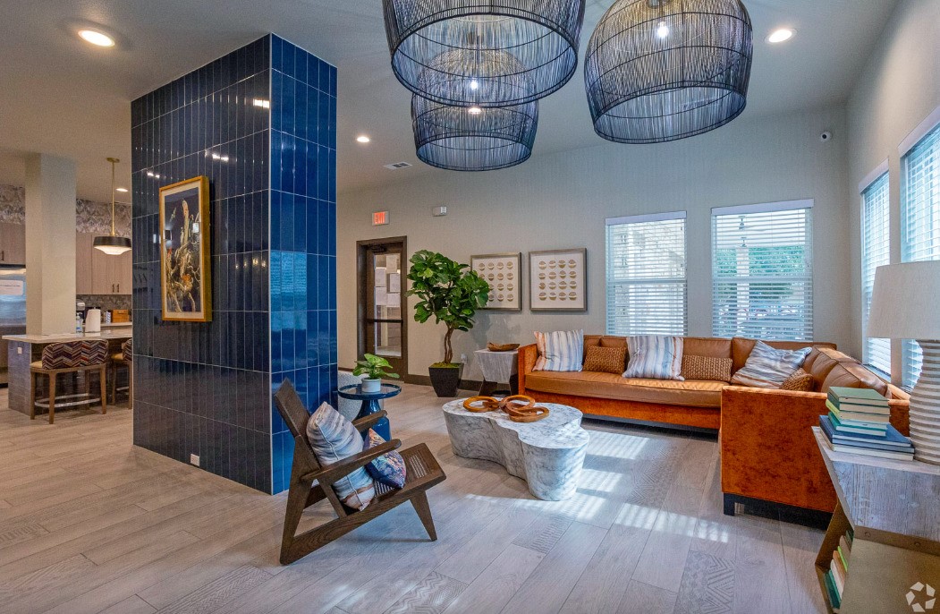 2401 E Oltorf St, Austin, TX, 78741 | 27709097 | Realty Texas LLC