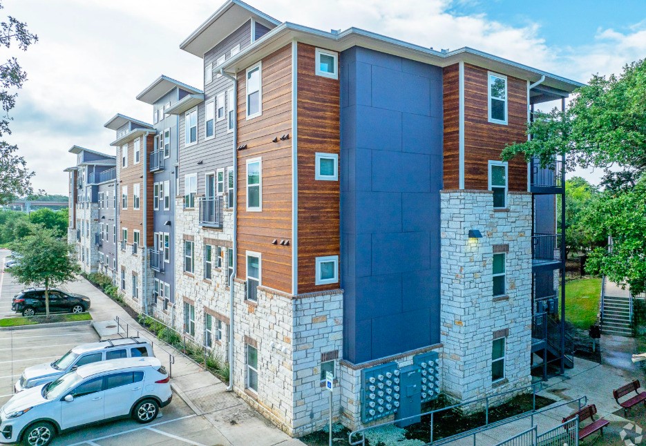 2401 E Oltorf St, Austin, TX, 78741 | 27709097 | Realty Texas LLC