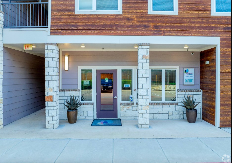 2401 E Oltorf St, Austin, TX, 78741 | 27709097 | Realty Texas LLC