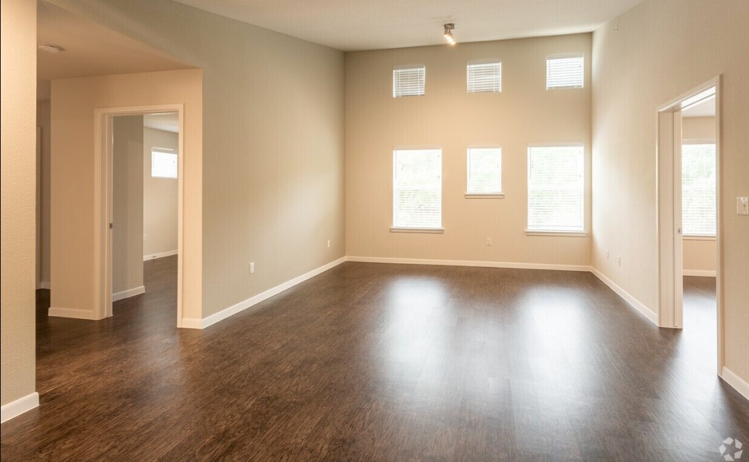 2401 E Oltorf St, Austin, TX, 78741 | 27709097 | Realty Texas LLC