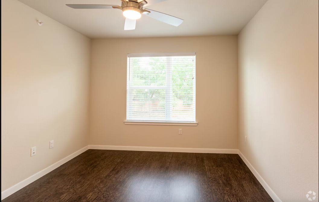 2401 E Oltorf St, Austin, TX, 78741 | 27709097 | Realty Texas LLC