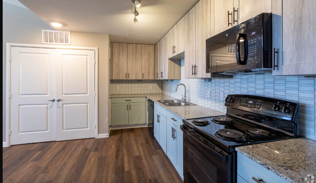 2401 E Oltorf St, Austin, TX, 78741 | 27709097 | Realty Texas LLC