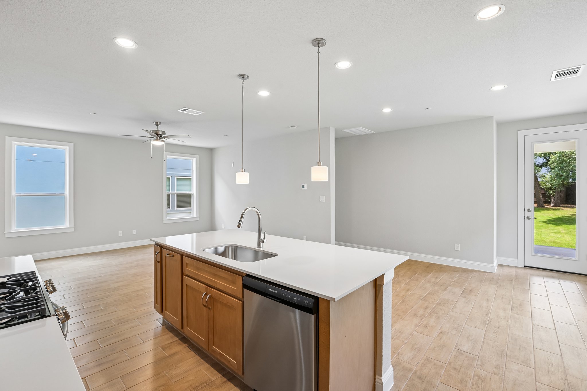 2605 Sam Bass RD 104, Round Rock, TX, 78681 | 2320774 | Realty Texas LLC