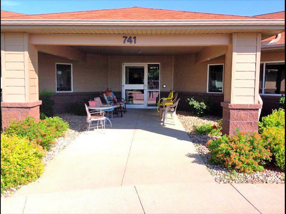 741 Streeter Dr, Other, SD, 57049 | 96010312 | Realty Texas LLC