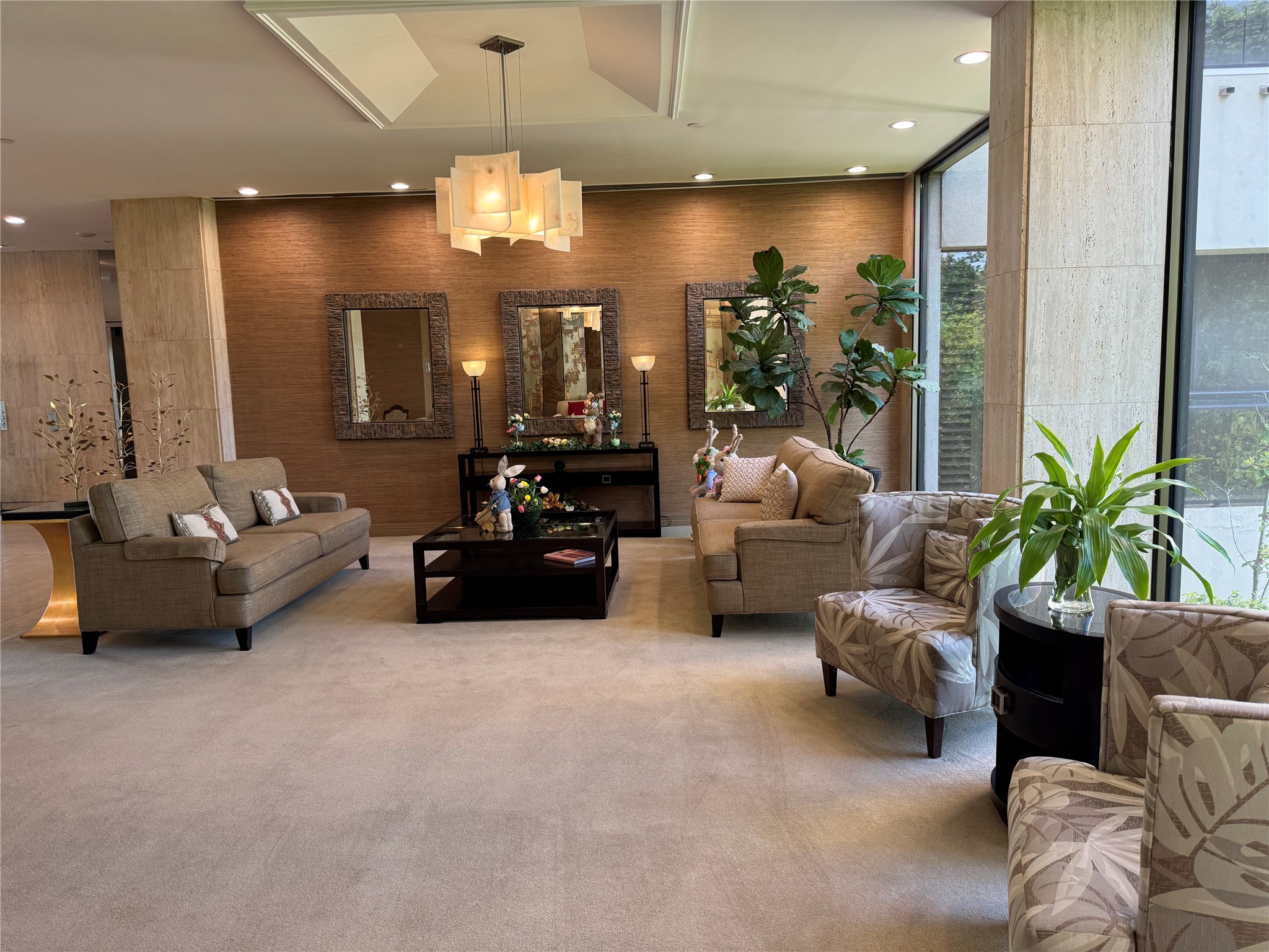 49 Briar Hollow Lane 1201, Houston, TX, 77027 | 57818176 | Realty Texas LLC