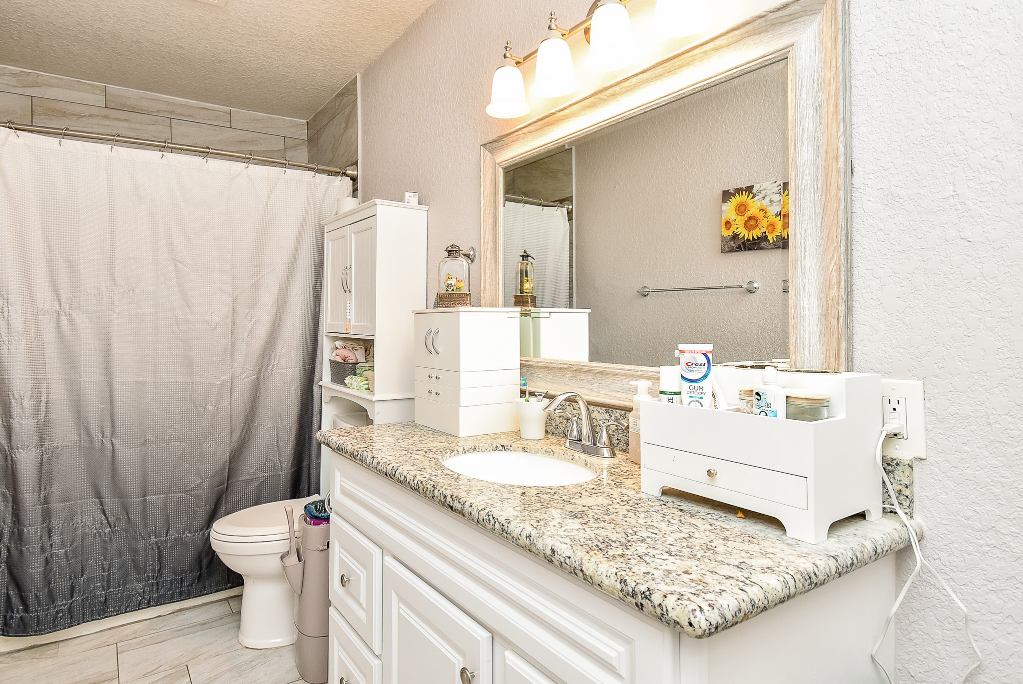 57 E Candlewood , Lake Jackson, TX, 77566 | 54231522 | Realty Texas LLC