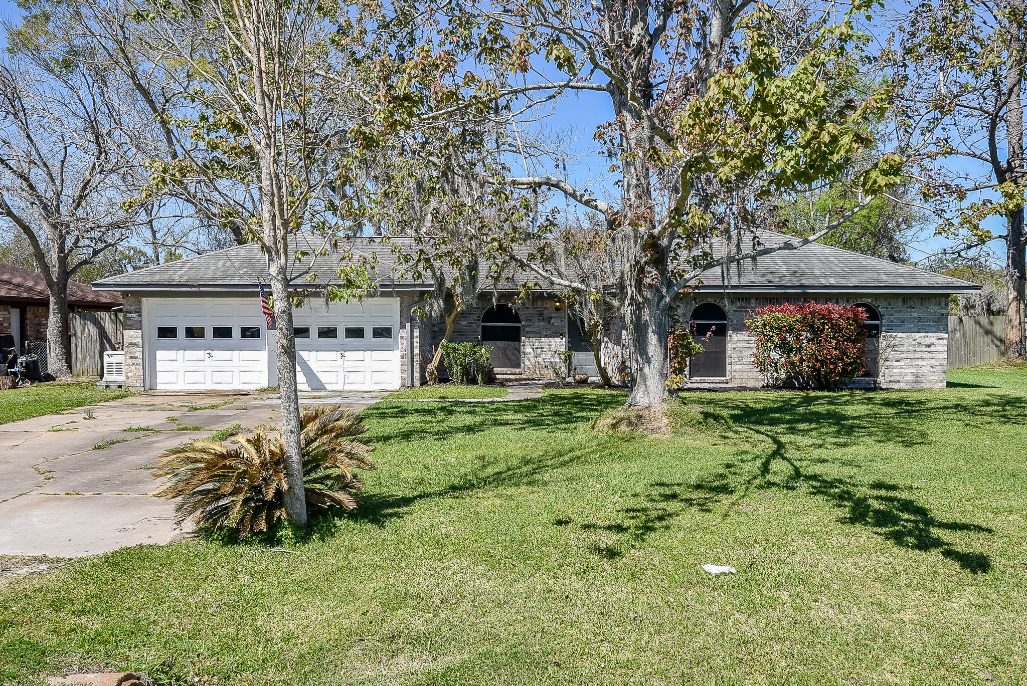 57 E Candlewood , Lake Jackson, TX, 77566 | 54231522 | Realty Texas LLC