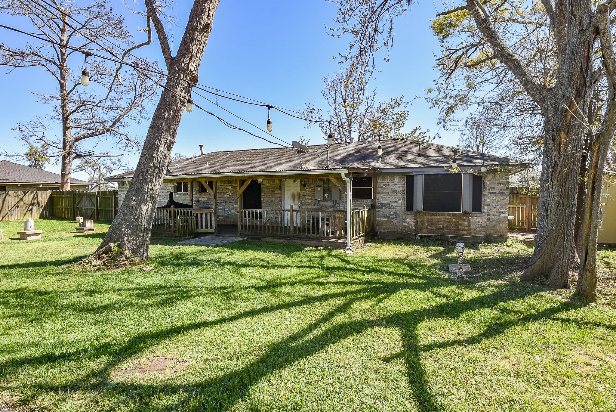 57 E Candlewood , Lake Jackson, TX, 77566 | 54231522 | Realty Texas LLC