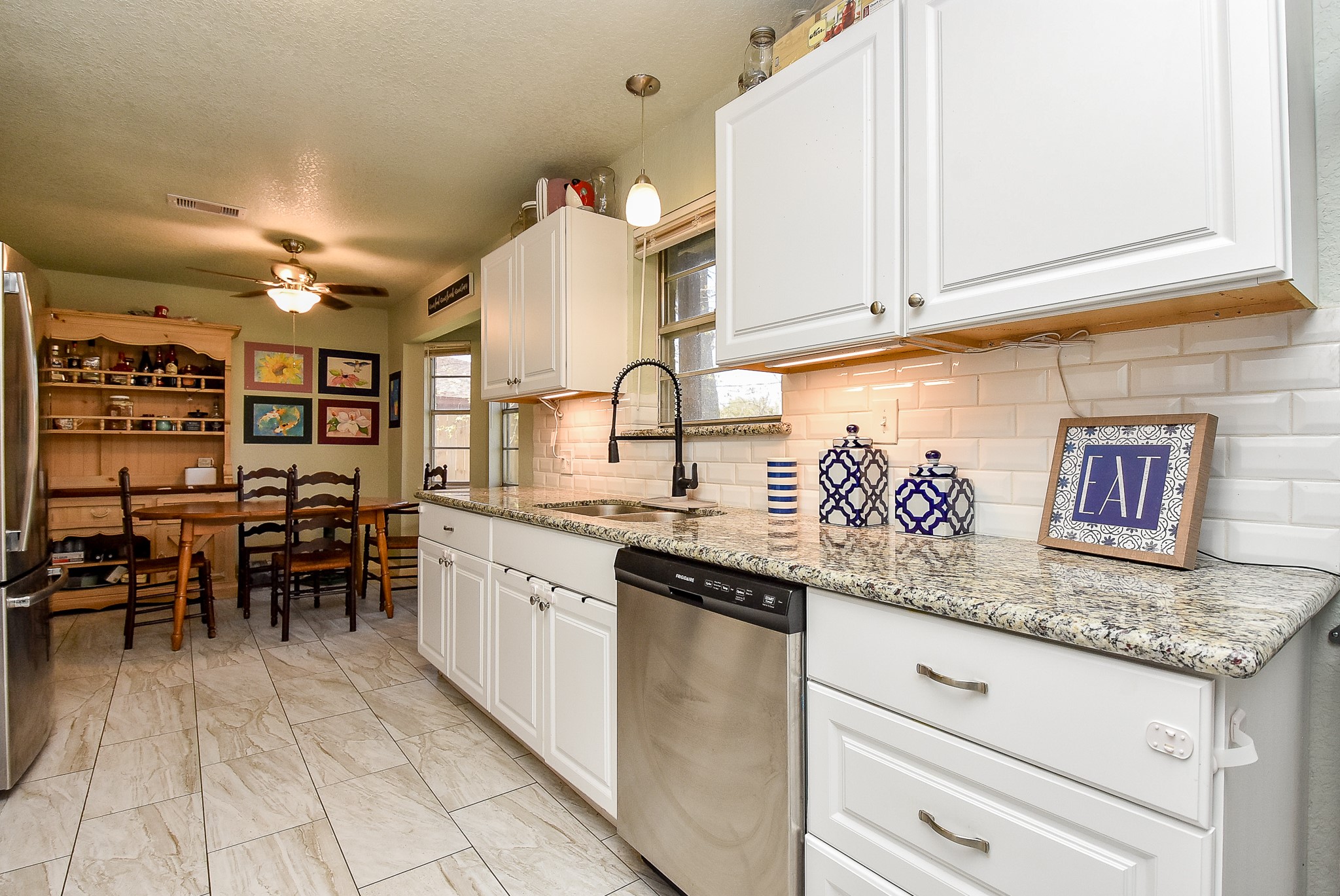 57 E Candlewood , Lake Jackson, TX, 77566 | 54231522 | Realty Texas LLC