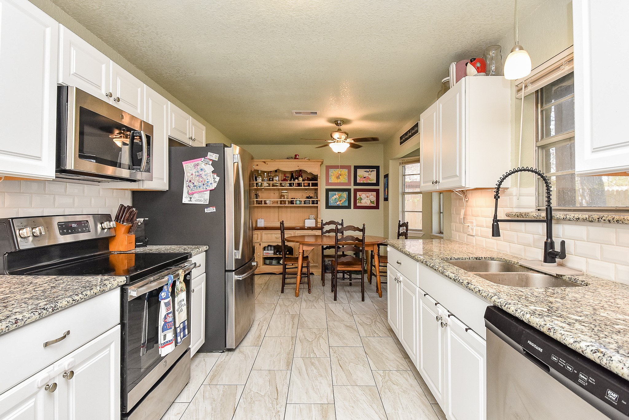 57 E Candlewood , Lake Jackson, TX, 77566 | 54231522 | Realty Texas LLC