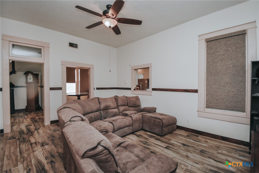75 Fm 1685, Victoria, TX, 77905 | 582148 | Realty Texas LLC