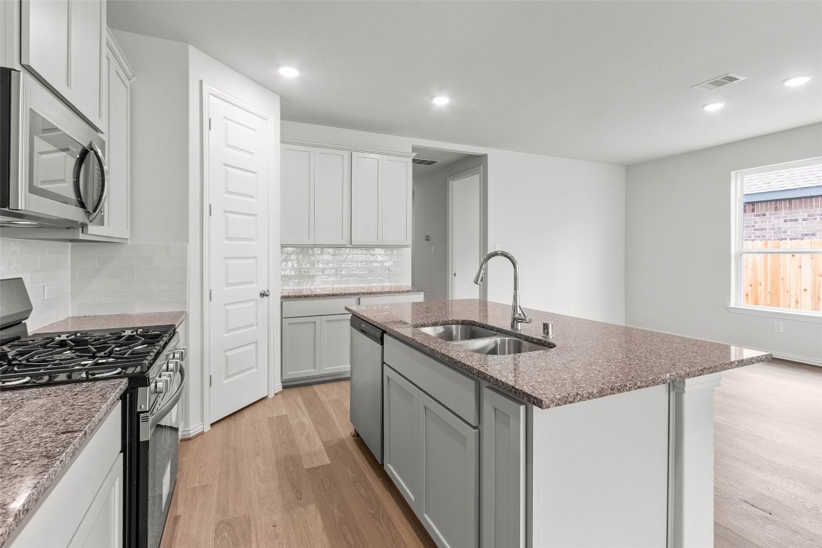 206 Brecon Buff Drive, Willis, TX, 77318 | 26939914 | Realty Texas LLC