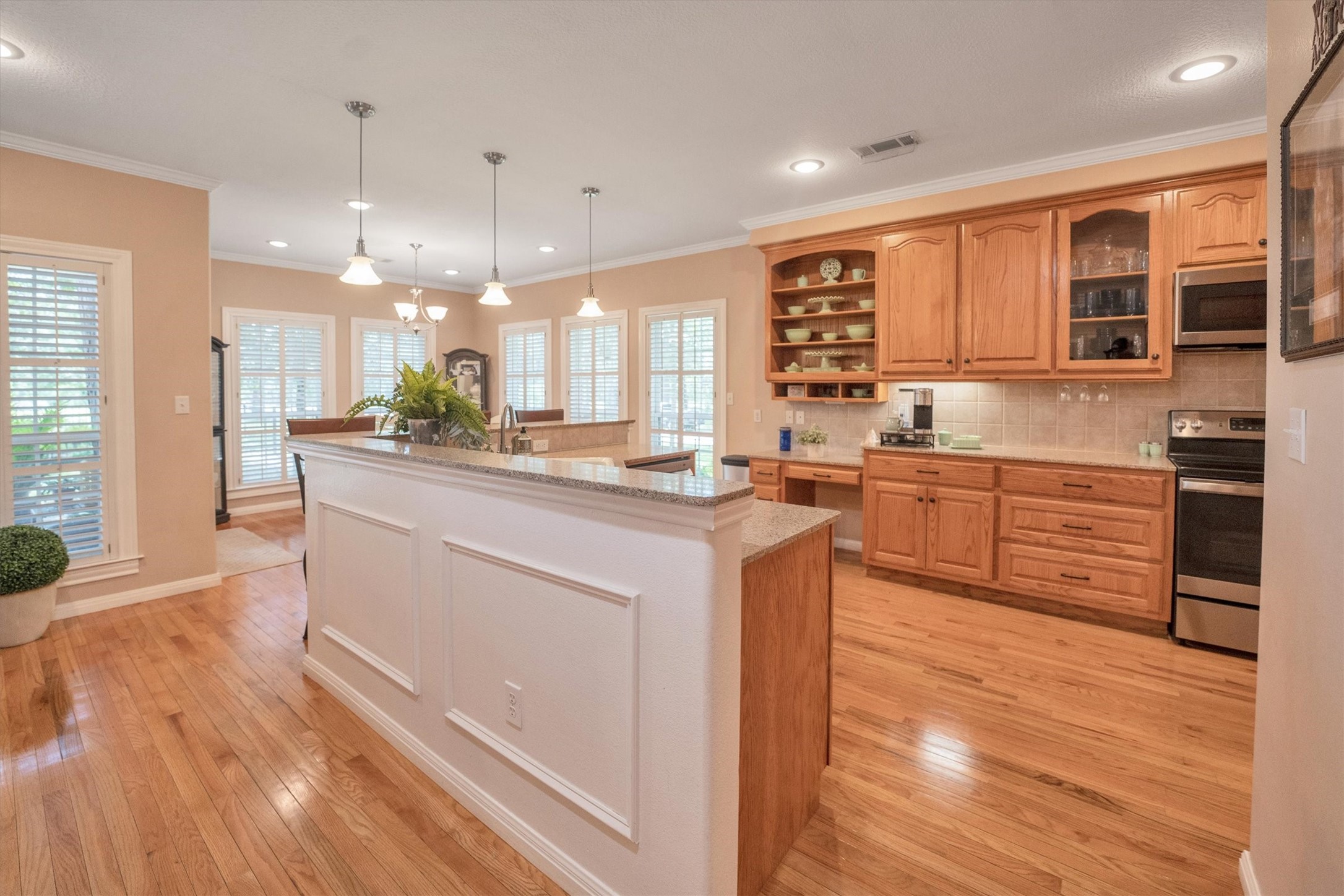 24400 Pine Valley Loop, Huntsville, TX, 77320 | 70848369 | Realty Texas LLC