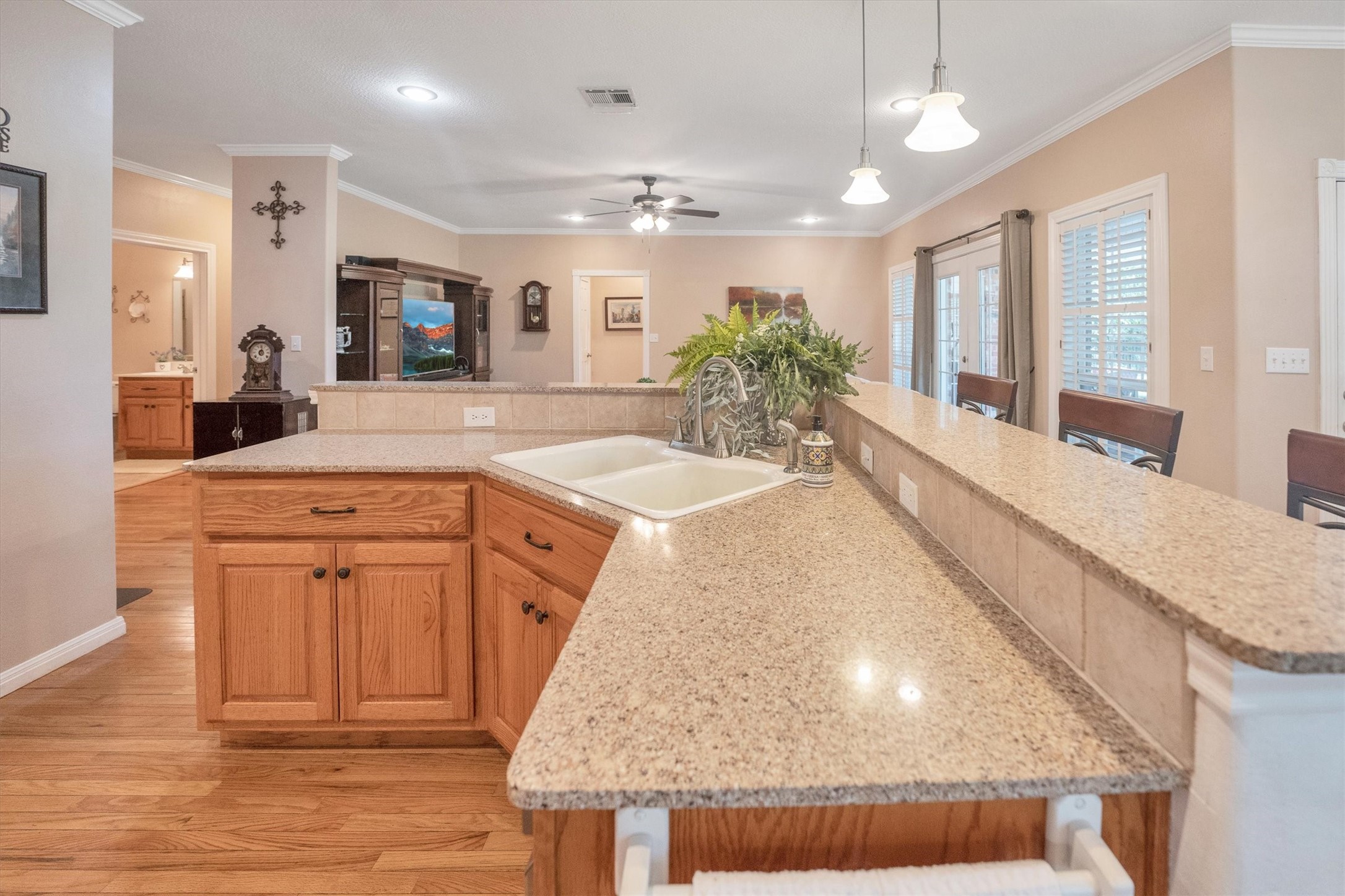 24400 Pine Valley Loop, Huntsville, TX, 77320 | 70848369 | Realty Texas LLC