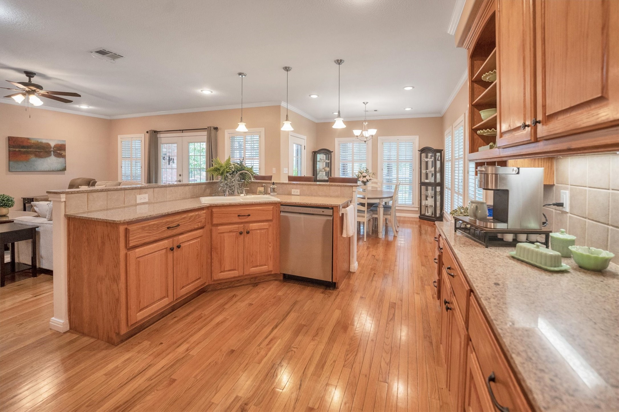 24400 Pine Valley Loop, Huntsville, TX, 77320 | 70848369 | Realty Texas LLC