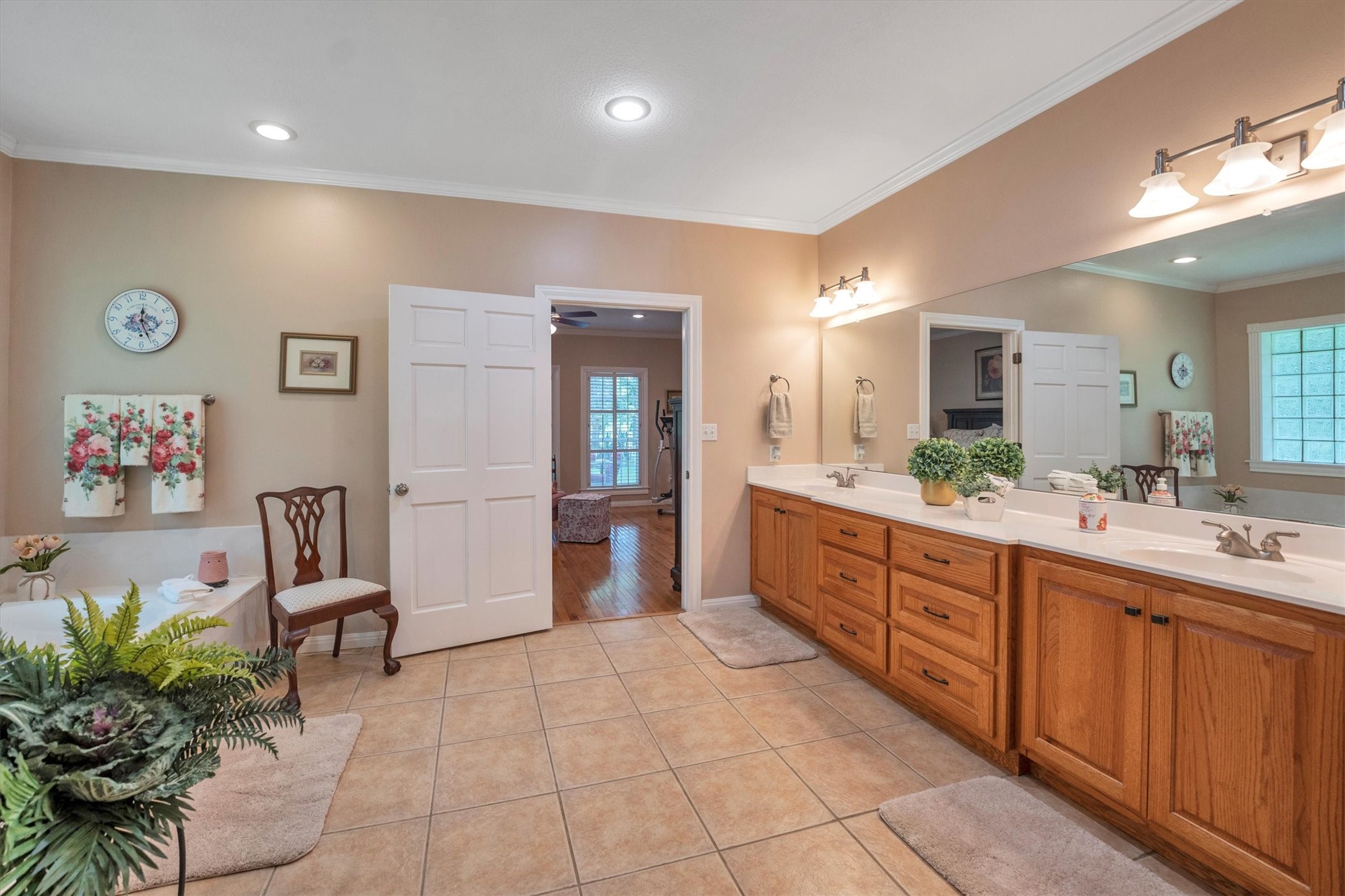 24400 Pine Valley Loop, Huntsville, TX, 77320 | 70848369 | Realty Texas LLC