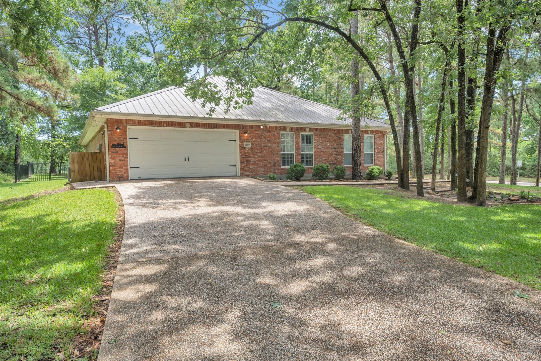 24400 Pine Valley Loop, Huntsville, TX, 77320 | 70848369 | Realty Texas LLC