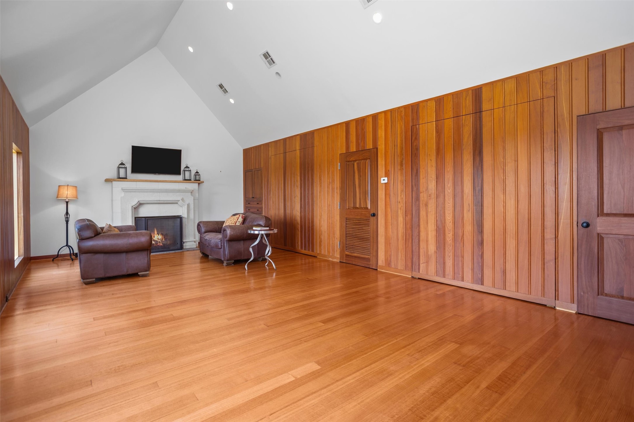 656 Vineyard View Trail, Grapeland, TX, 75844 | 97960530 | Realty Texas LLC