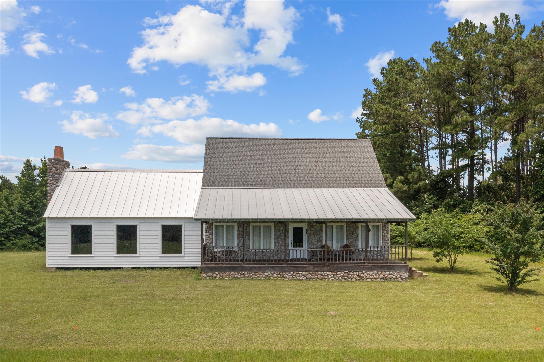 656 Vineyard View Trail, Grapeland, TX, 75844 | 97960530 | Realty Texas LLC