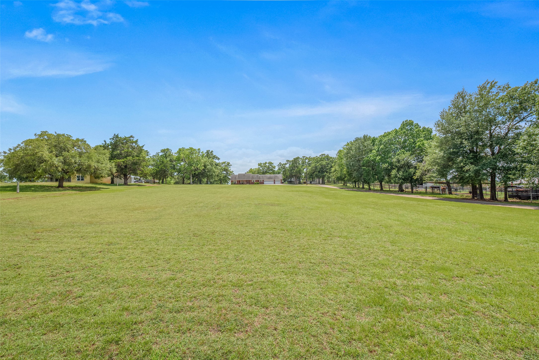 1110 County Road 439, Dime Box, TX, 77853 | 6645321 | Realty Texas LLC