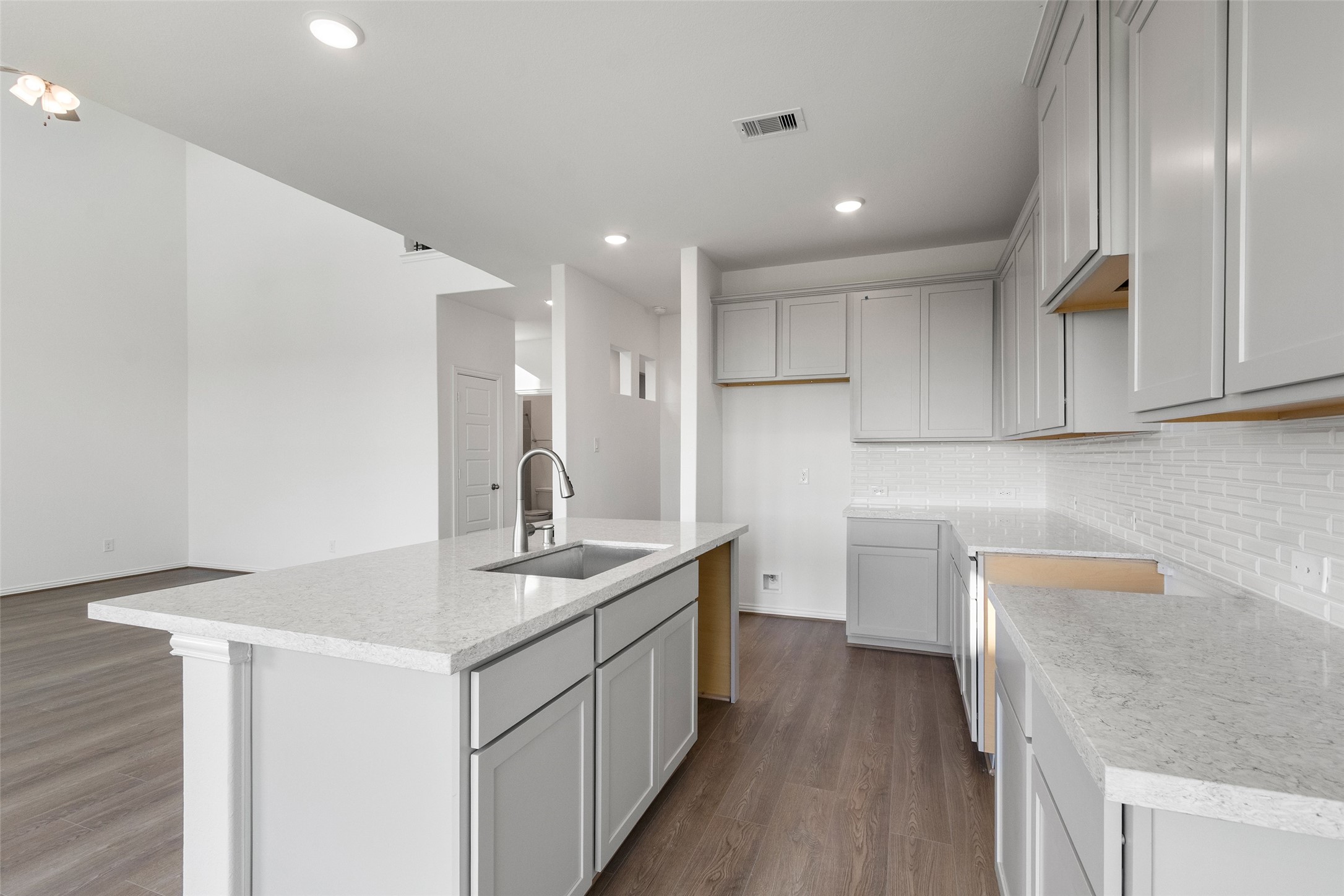 2718 Ruby Laurel Drive, Iowa Colony, TX, 77583 | 59507920 | Realty Texas LLC