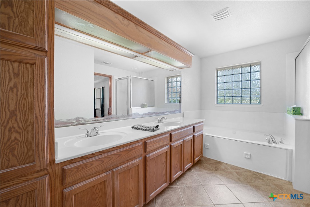 14053 Huber Road, Seguin, TX, 78155 | 582041 | Realty Texas LLC