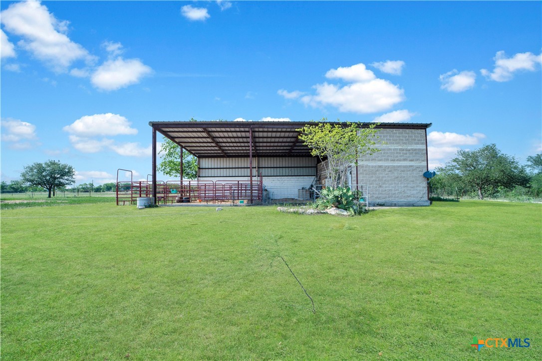 14053 Huber Road, Seguin, TX, 78155 | 582041 | Realty Texas LLC
