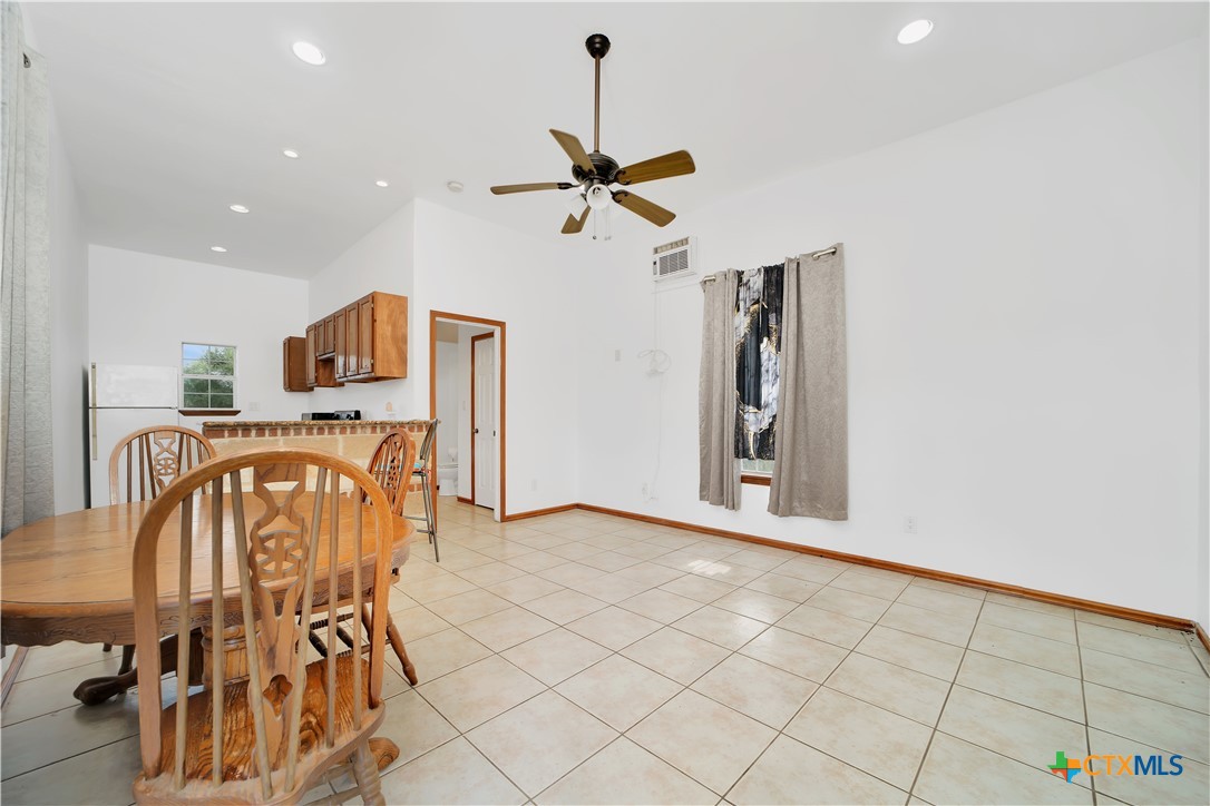 14053 Huber Road, Seguin, TX, 78155 | 582041 | Realty Texas LLC