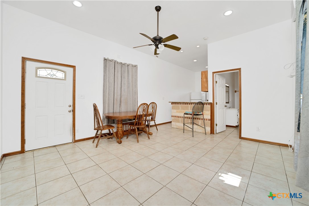 14053 Huber Road, Seguin, TX, 78155 | 582041 | Realty Texas LLC