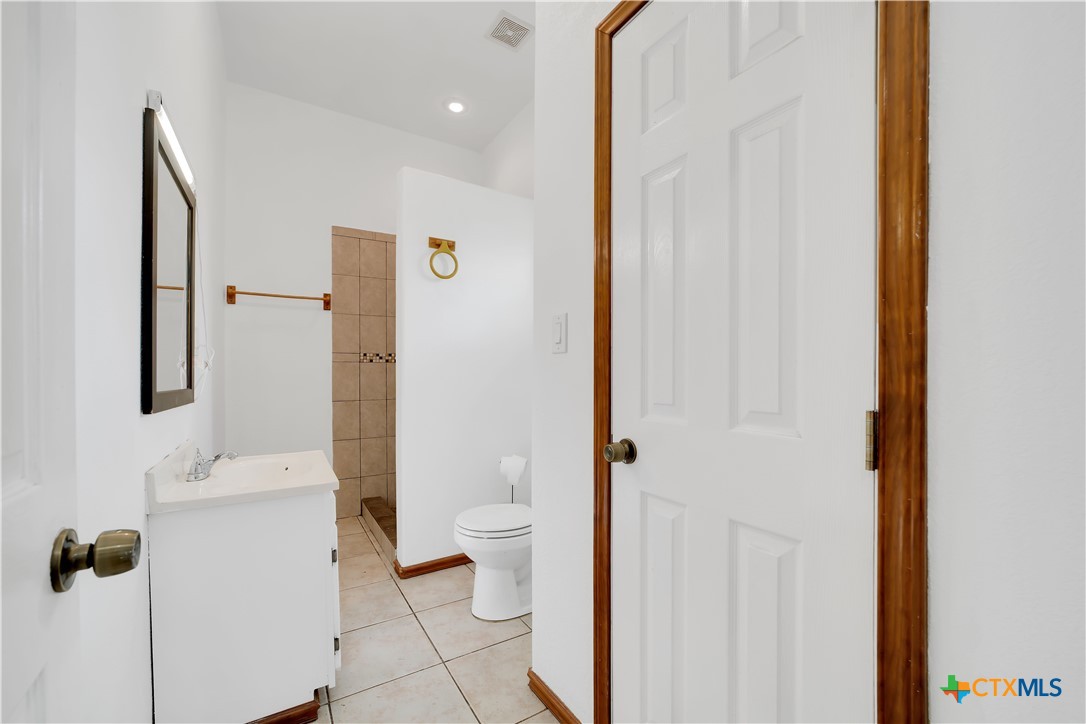 14053 Huber Road, Seguin, TX, 78155 | 582041 | Realty Texas LLC
