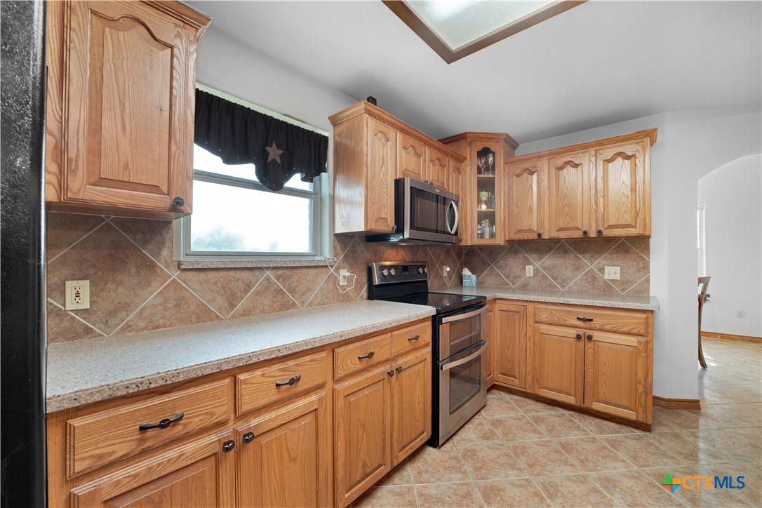 14053 Huber Road, Seguin, TX, 78155 | 582041 | Realty Texas LLC