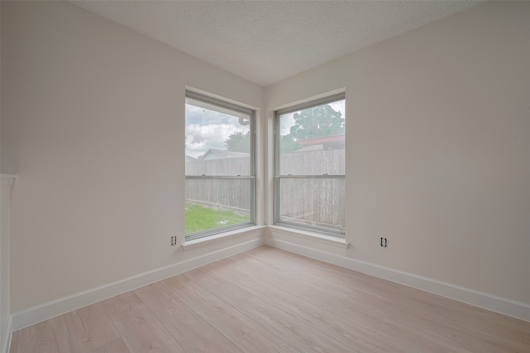 15934 Barbarossa Drive , Houston, TX, 77083 | 64970000 | Realty Texas LLC