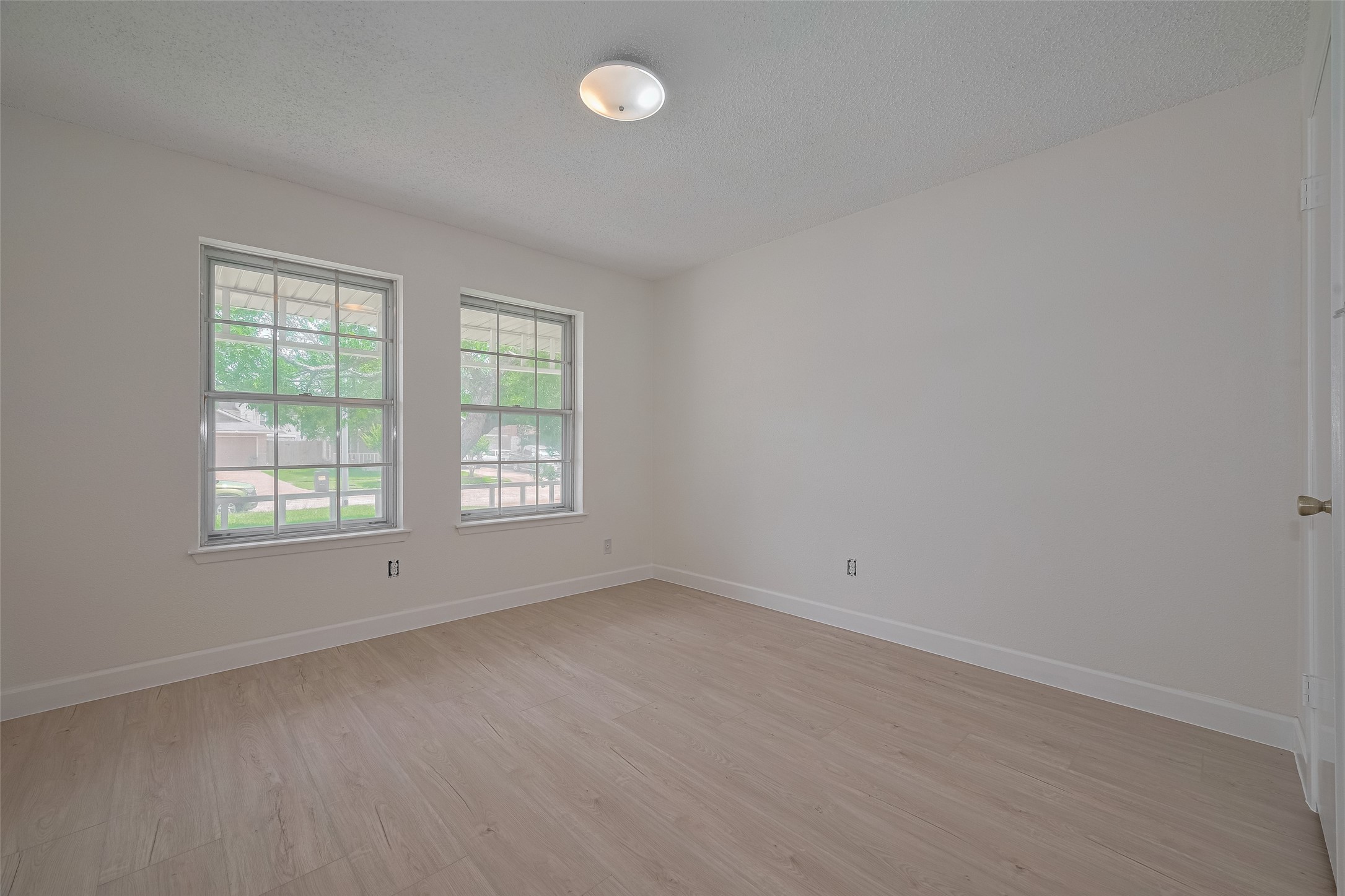 15934 Barbarossa Drive , Houston, TX, 77083 | 64970000 | Realty Texas LLC