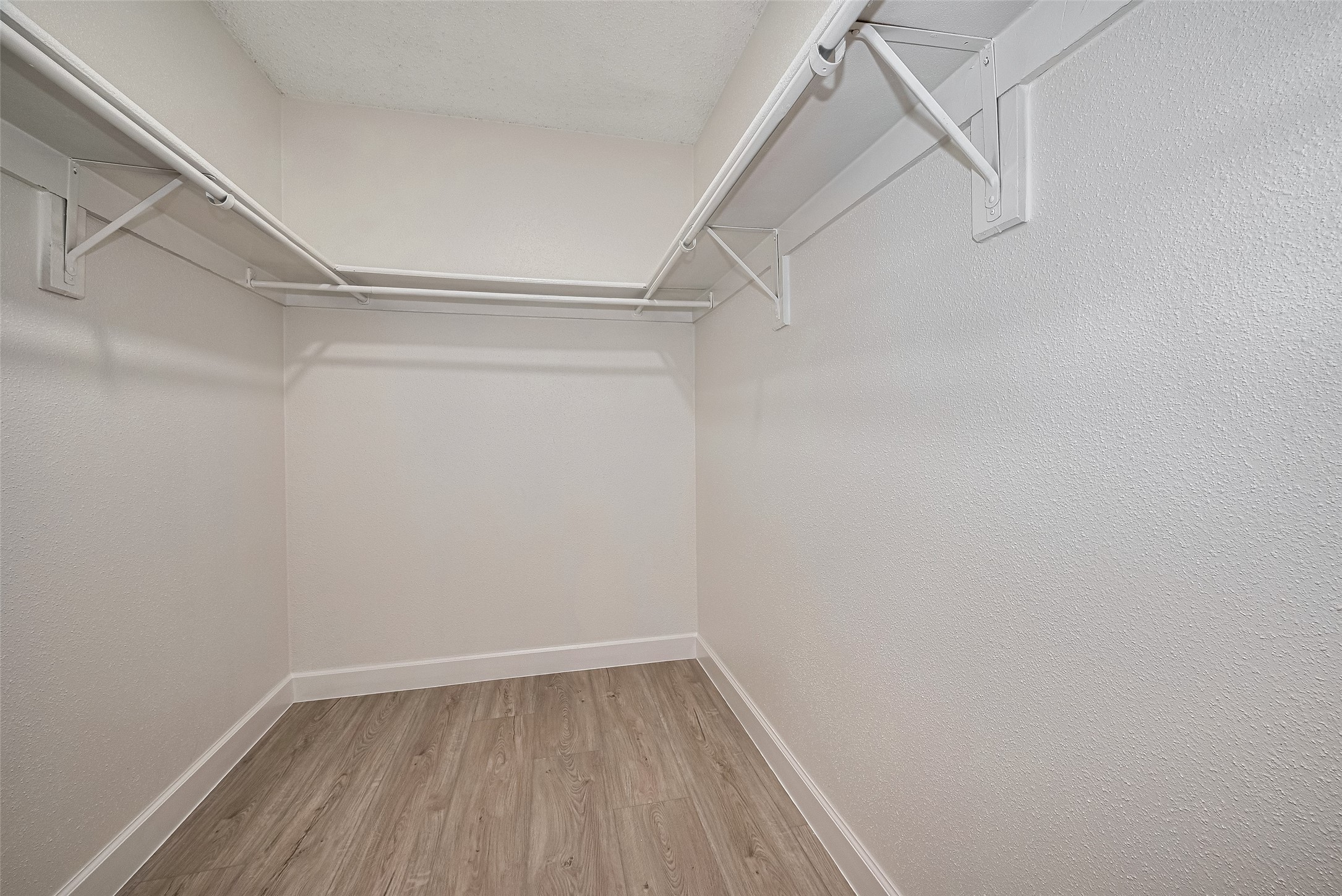15934 Barbarossa Drive , Houston, TX, 77083 | 64970000 | Realty Texas LLC