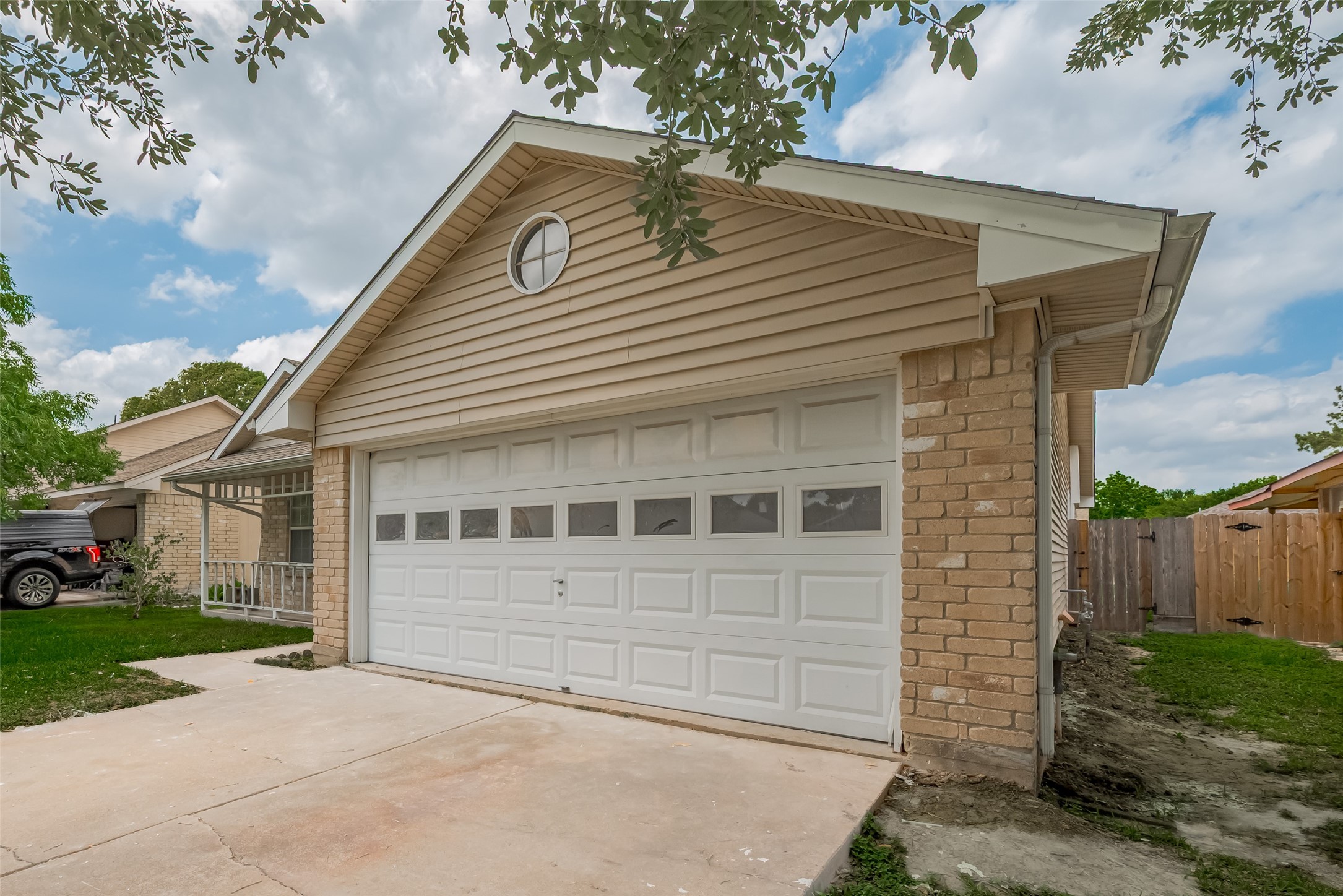 15934 Barbarossa Drive , Houston, TX, 77083 | 64970000 | Realty Texas LLC
