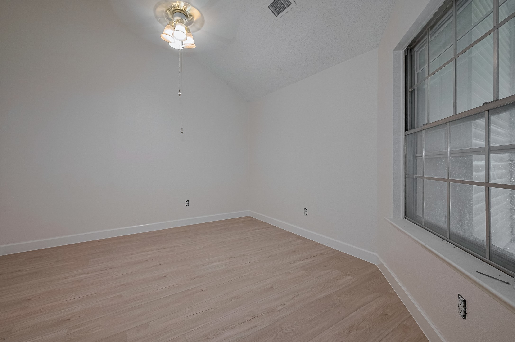 15934 Barbarossa Drive , Houston, TX, 77083 | 64970000 | Realty Texas LLC