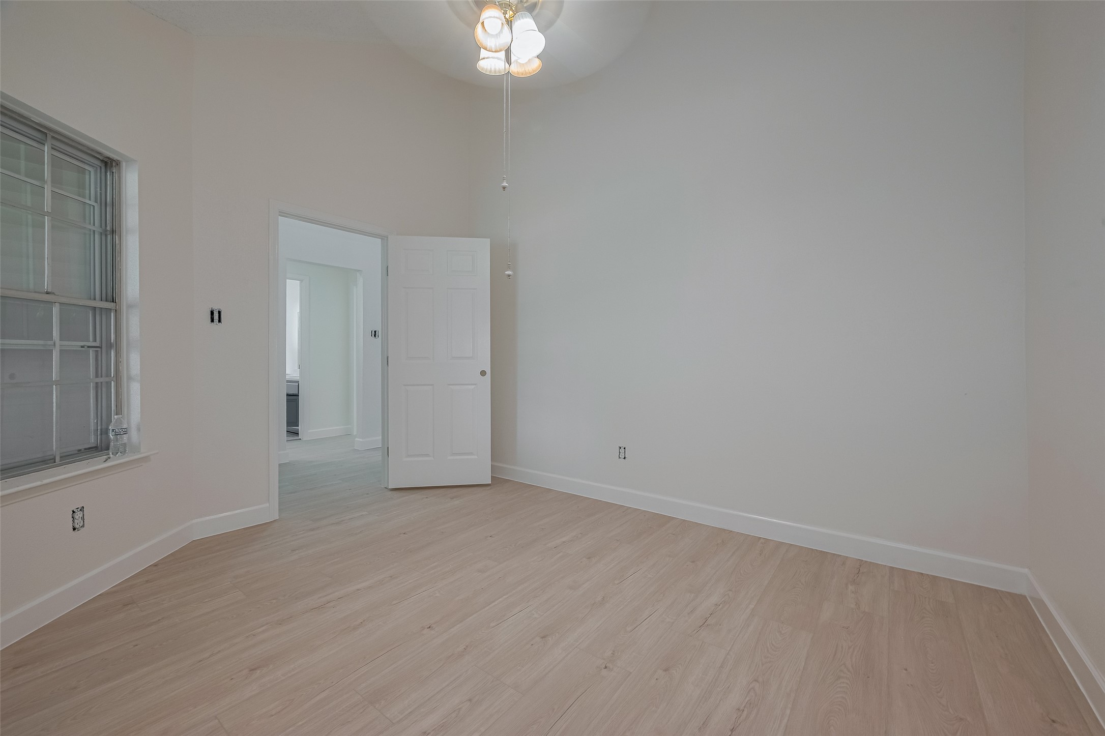 15934 Barbarossa Drive , Houston, TX, 77083 | 64970000 | Realty Texas LLC