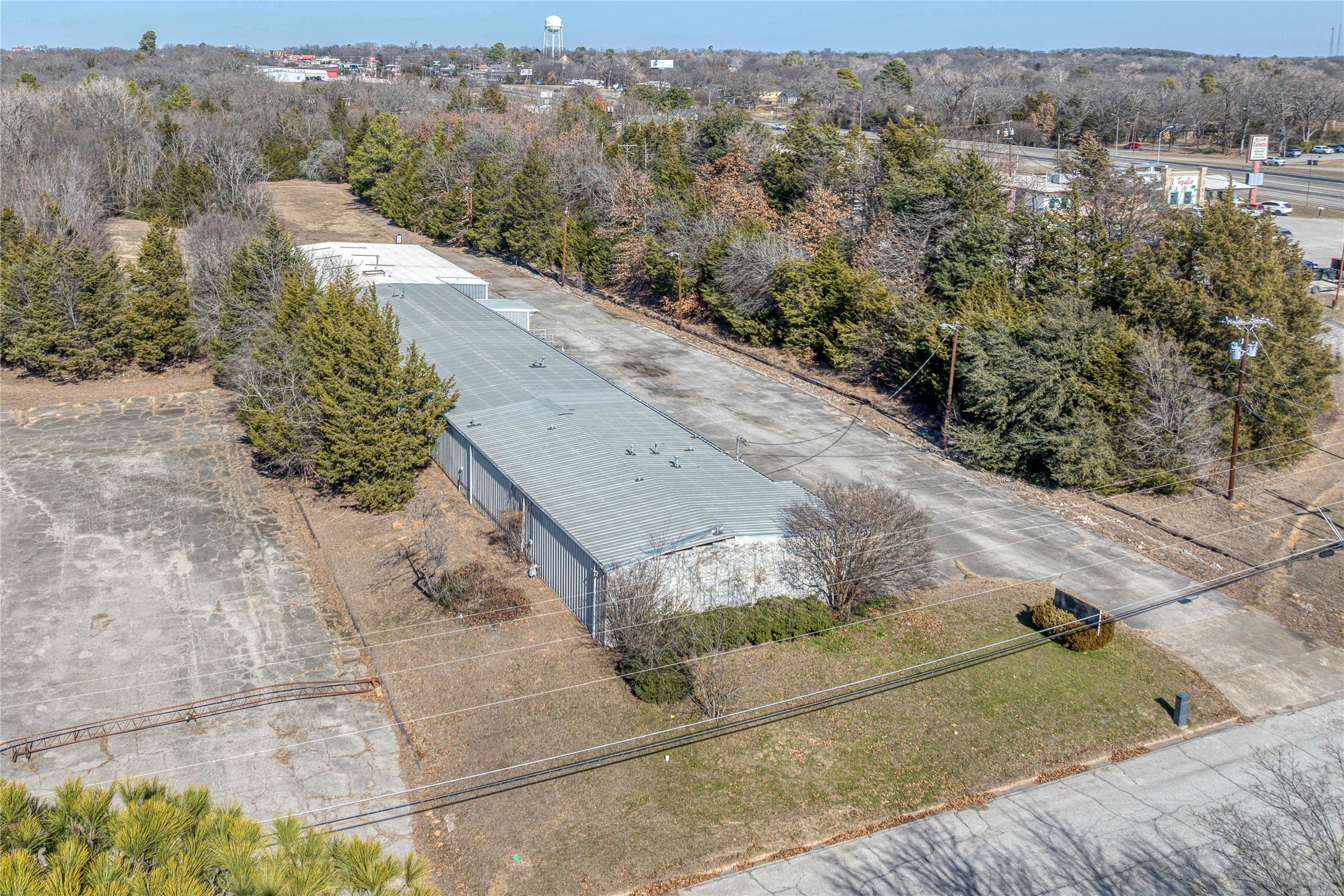 307 W Coffin Street, Denison, TX, 75020 | 20955615 | Realty Texas LLC