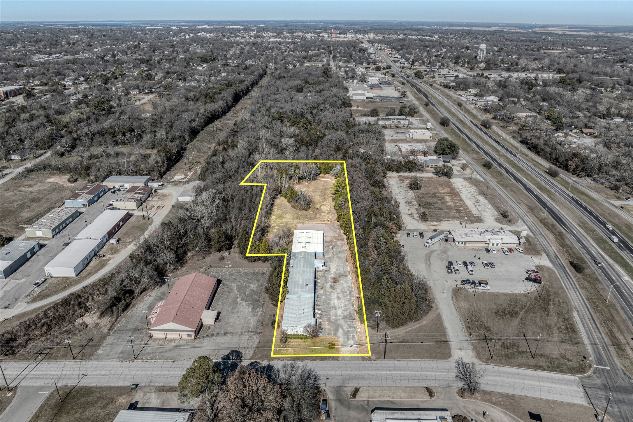 307 W Coffin Street, Denison, TX, 75020 | 20955615 | Realty Texas LLC