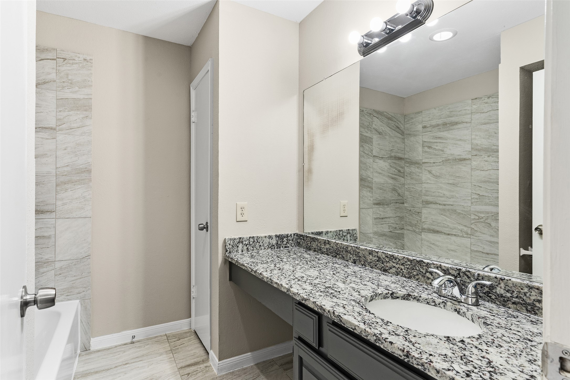 8545 Midpark Road 66 , Dallas, TX, 75240 | 20959881 | Realty Texas LLC