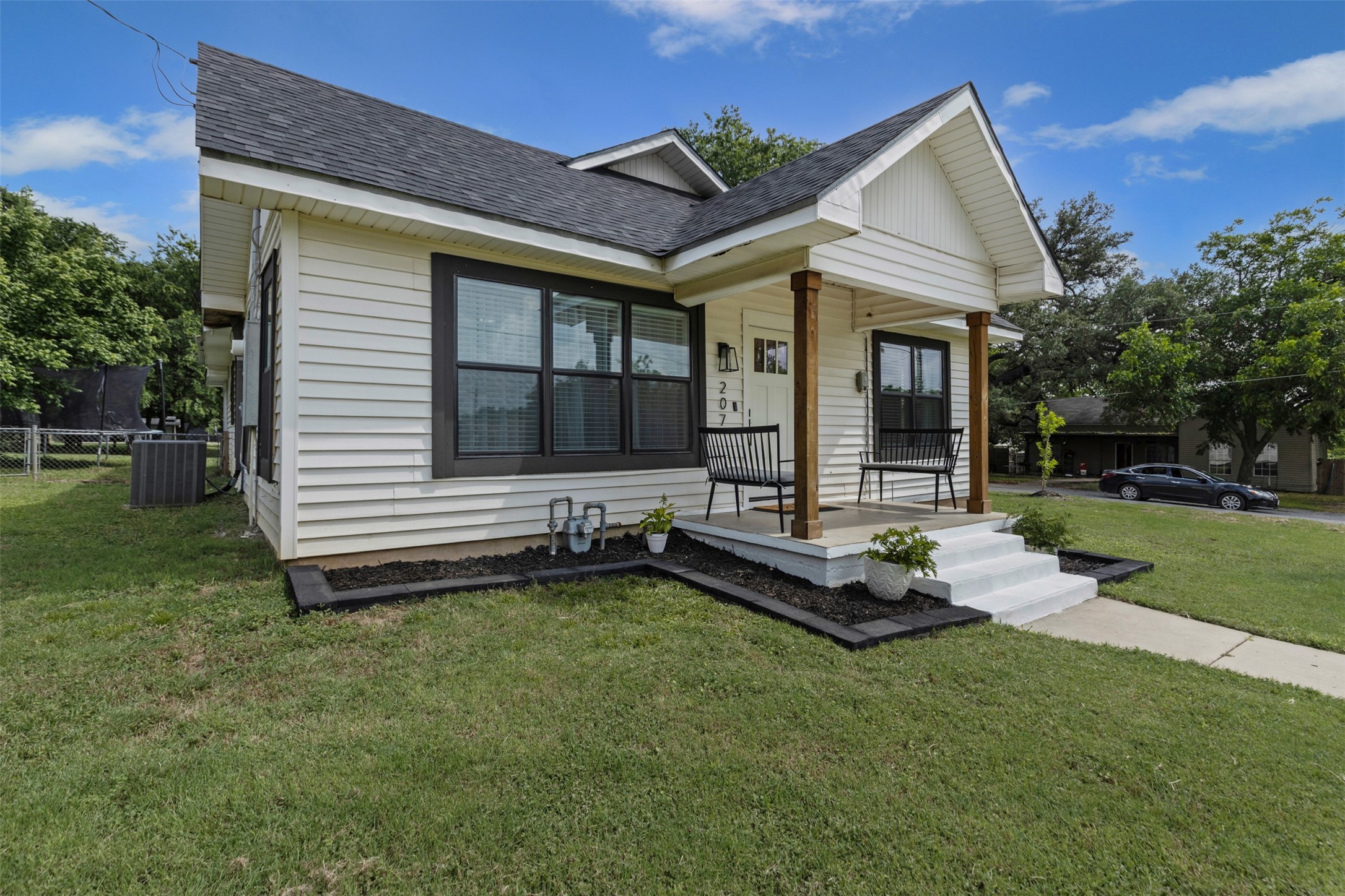 207 W River, Meridian, TX, 76665 | 20955411 | Realty Texas LLC