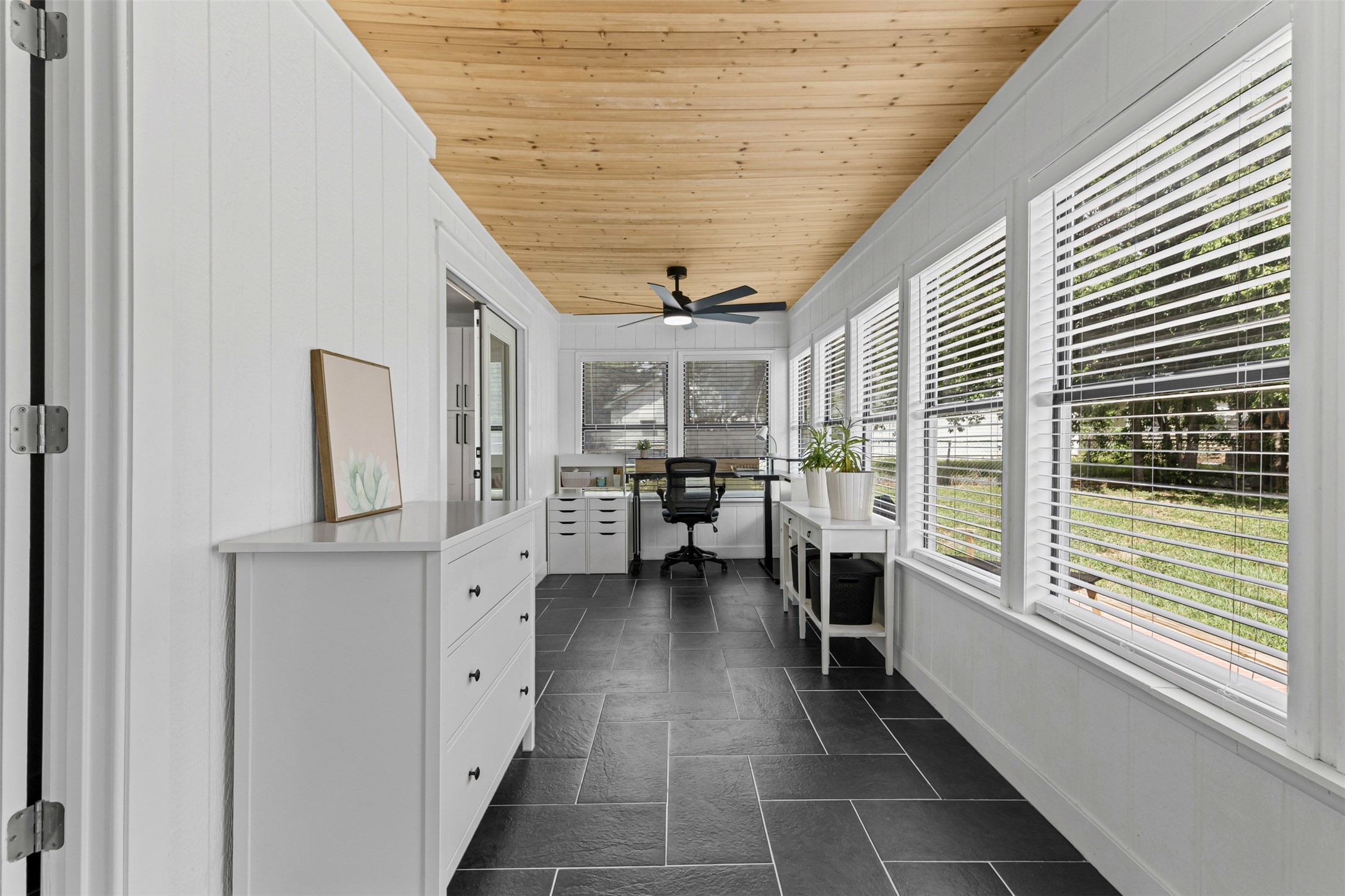 207 W River, Meridian, TX, 76665 | 20955411 | Realty Texas LLC