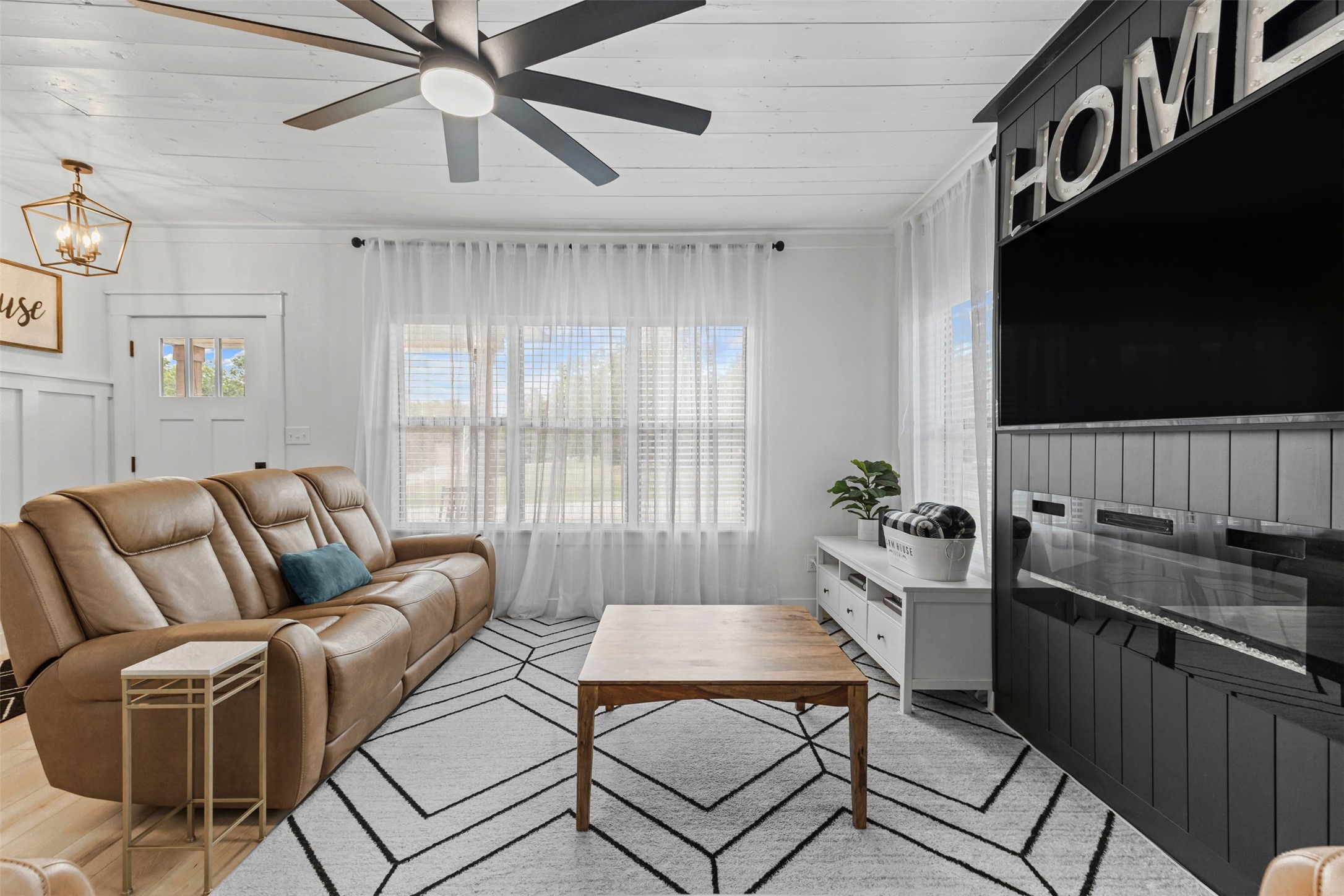 207 W River, Meridian, TX, 76665 | 20955411 | Realty Texas LLC