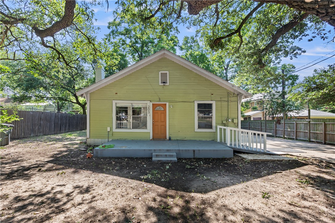 203 Pierce Street, Bryan, TX, 77803 | 25006579 | Realty Texas LLC