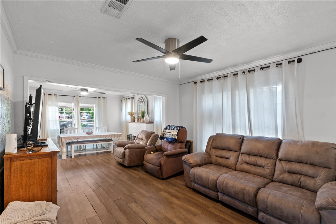 203 Pierce Street, Bryan, TX, 77803 | 25006579 | Realty Texas LLC